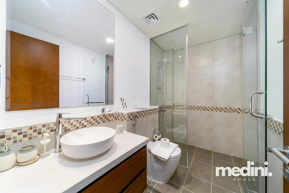 Apartment 10 Min From Burj Khalifa - Sauna - Gym - Damac Reva Dubai