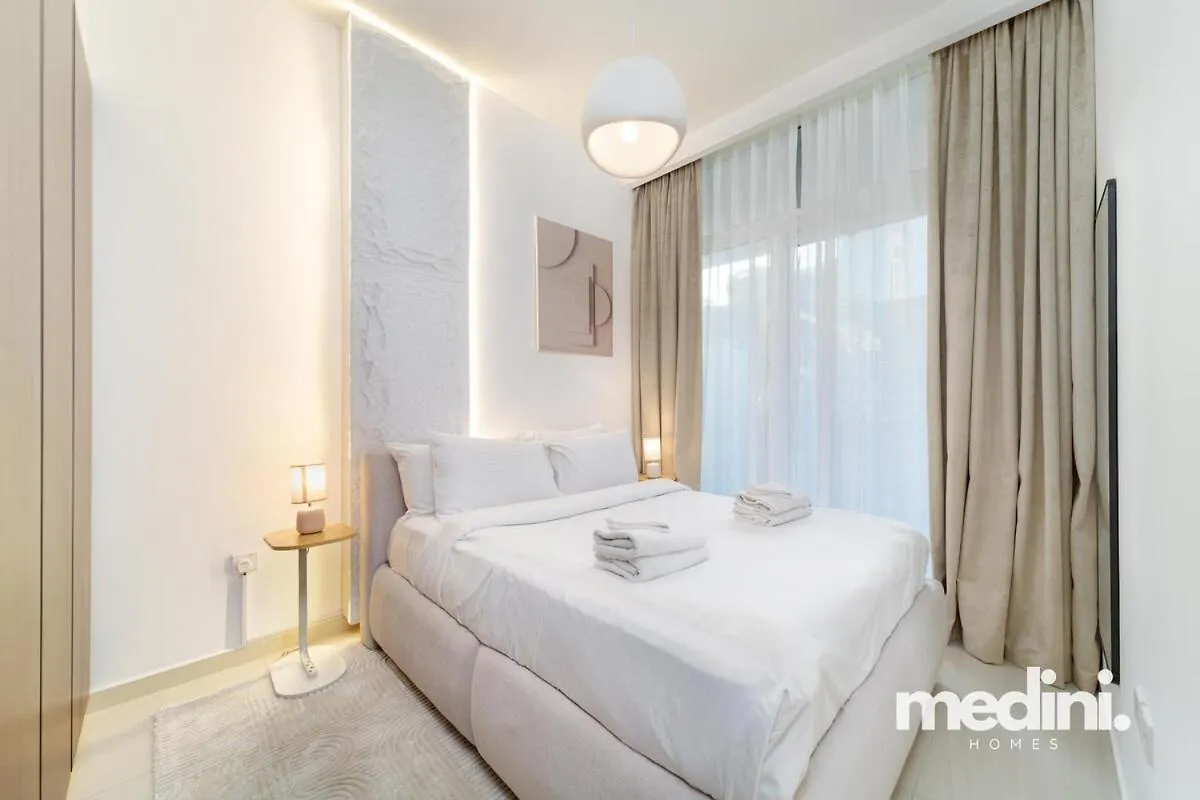 Apartment 10 Min From Burj Khalifa - Sauna - Gym - Damac Reva Dubai