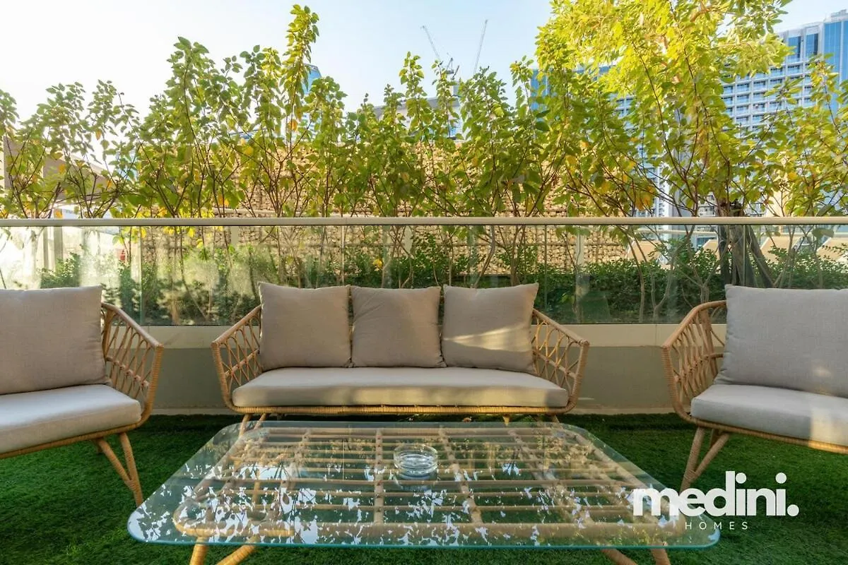 10 Min From Burj Khalifa - Sauna - Gym - Damac Reva Dubai Apartment